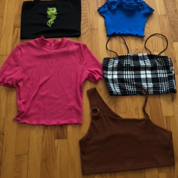Bundle of crop tops - Picture 11 of 11